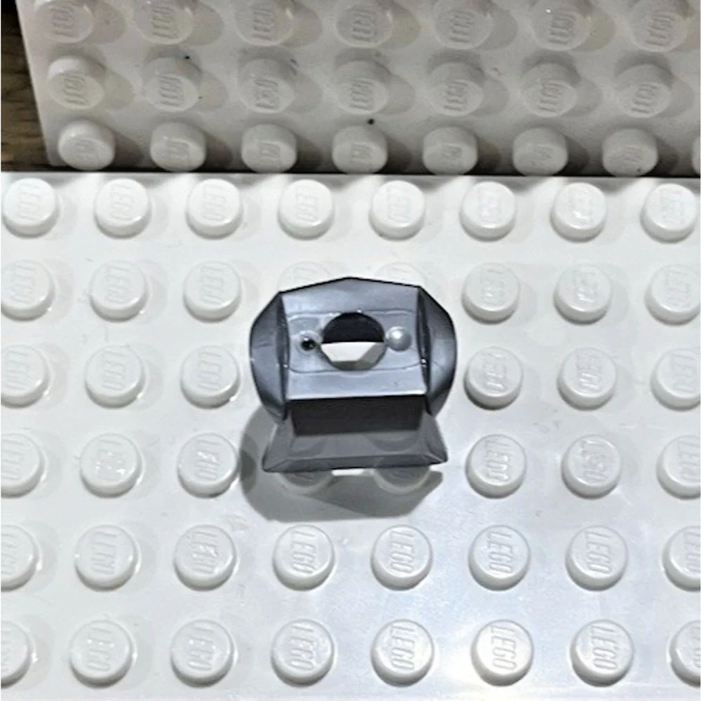 Lego Vintage Gold Lion Head Gray Armor Accessory